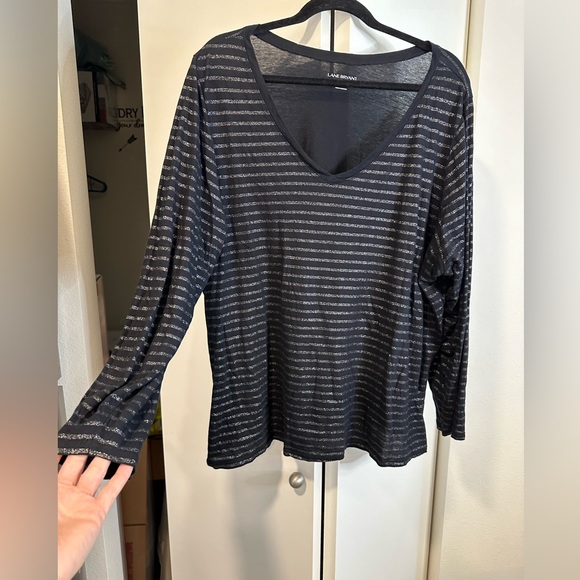 Lane Bryant Womens Sweater Size 26/28 Silver Black Striped Asymmetric Metallic - Picture 4 of 8